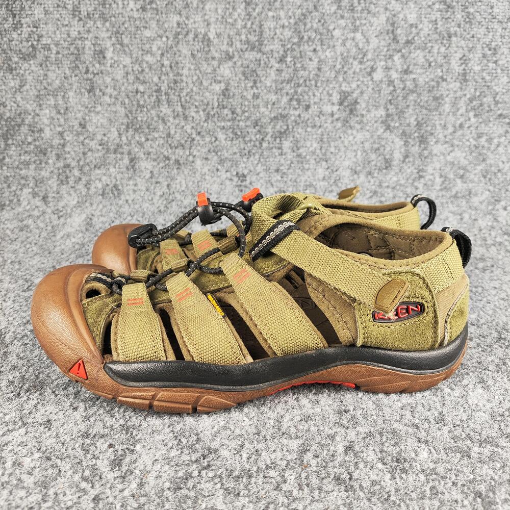 KEEN Newport H2 Sandals Shoes Mens Size 5 Green Closed Toe Hiking Outdoor Water